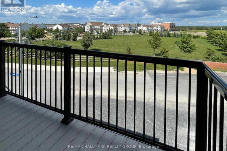 29632112/i-300-tulum-crescent/emerald-meadowstrailwest/ottawa/ontario/K2S2Y4_21