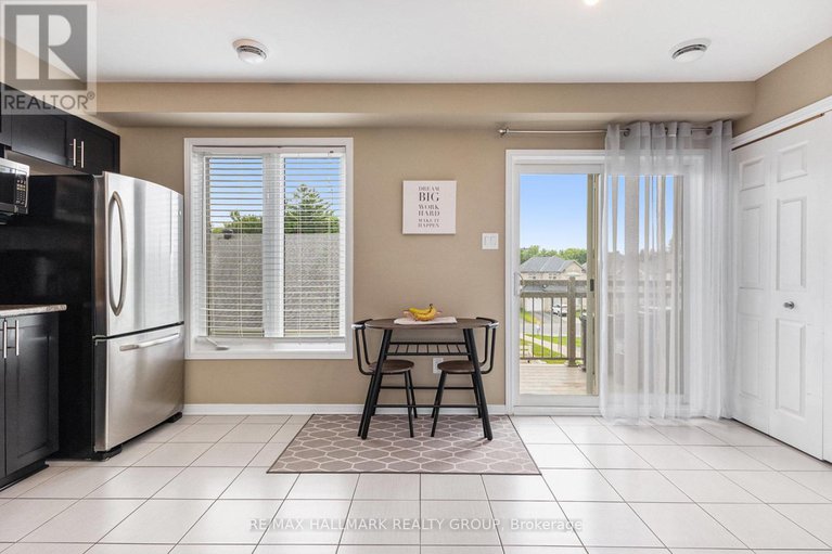 28568194/327-galston-private/mer-bleuebradley-estatesanderson-park/ottawa/ontario/K1W0G3_11