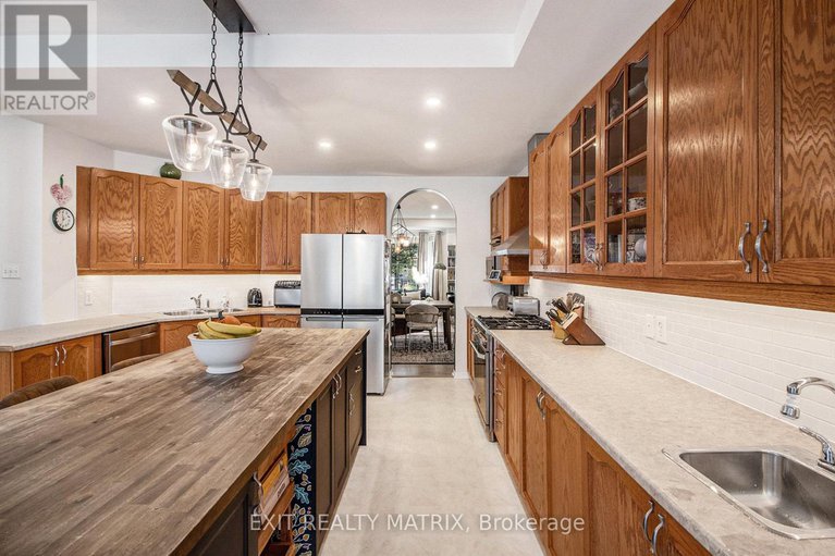 29004657/2205-blue-willow-crescent/orleans-village/ottawa/ontario/K1W1K6_18