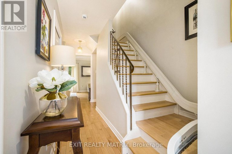 28740334/30-glen-park-drive/blackburn-hamlet-south/ottawa/ontario/K1B3Z2_7