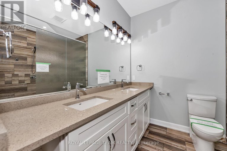 28774424/2500-kearns-way/osgoode-twp-north-of-reg-rd-6/ottawa/ontario/K4P1R9_28