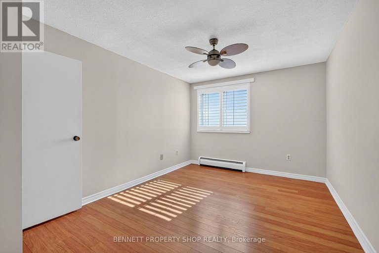 28981552/1015-915-elmsmere-road/beacon-hill-south/ottawa/ontario/K1J8H8_41