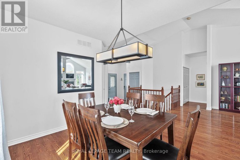 28525095/29-shining-star-circle/stittsville-south/ottawa/ontario/K2S2B4_13