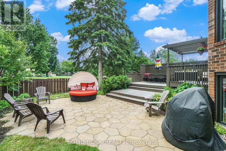 29618484/51-pemberton-crescent/manordale/ottawa/ontario/K2G4Y9_4