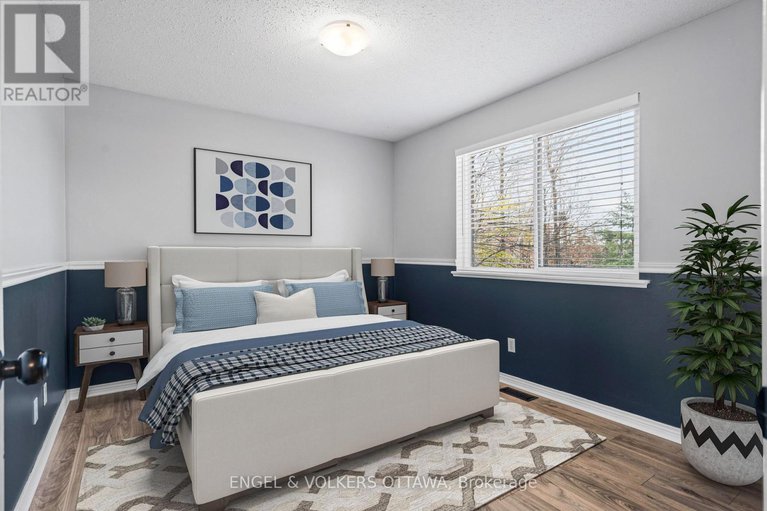29015610/4720-whispering-willow-drive/sarsfieldbearbrook/ottawa/ontario/K4B1J1_22