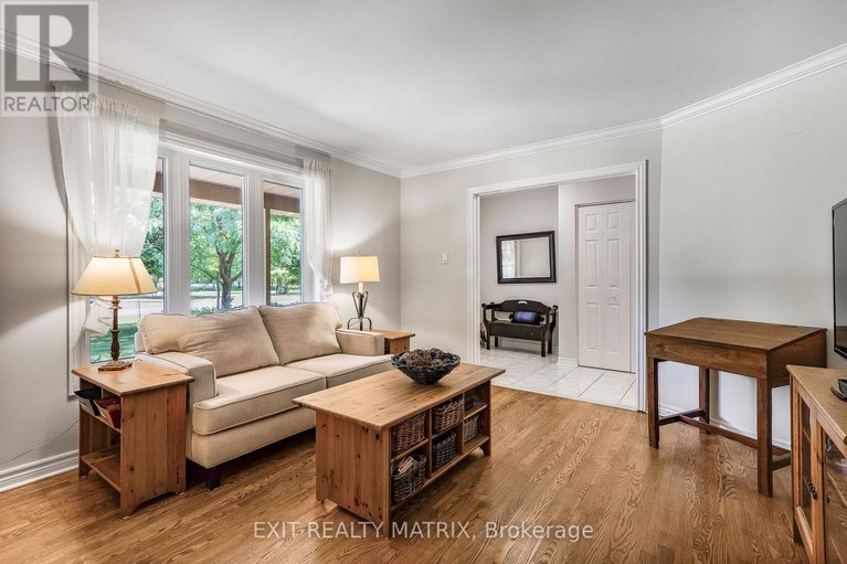 28831347/6343-deermeadow-drive/greely/ottawa/ontario/K4P1M9_5