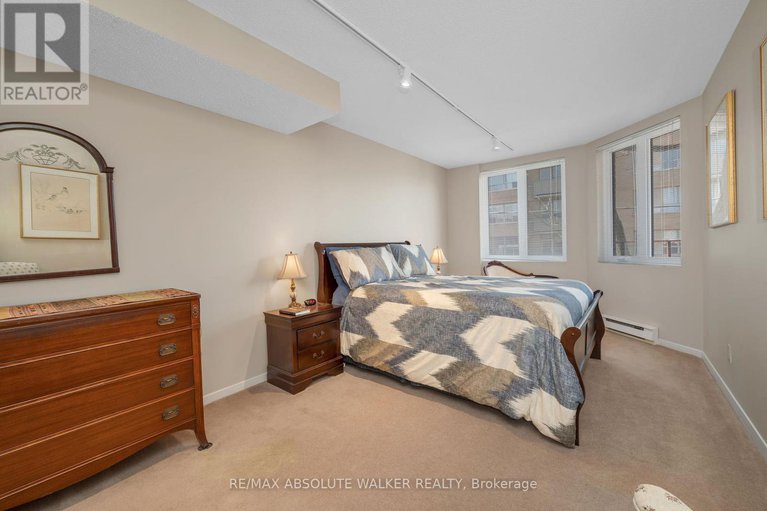 28184807/401-317-metcalfe-street/ottawa-centre/ottawa/ontario/K2P1S3_12