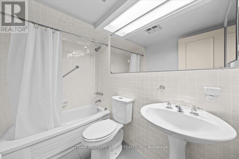 29191218/402-215-somerset-street-w/ottawa-centre/ottawa/ontario/K2P0J1_17