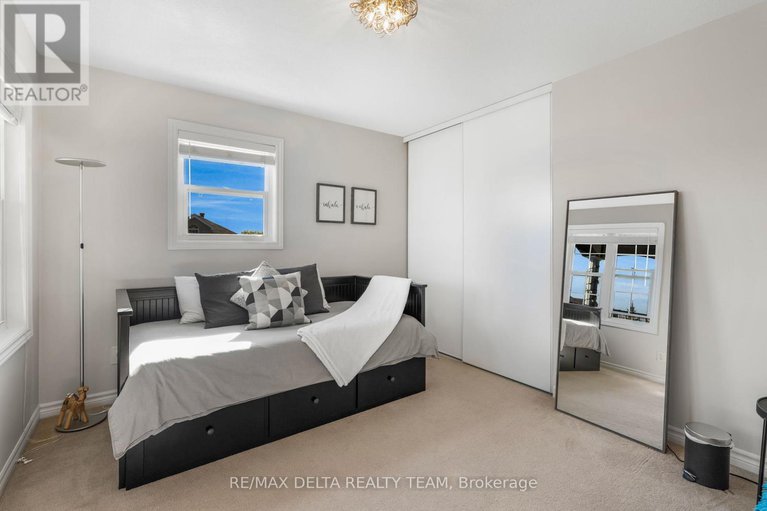 28627849/227-hillpark-high-street/mer-bleuebradley-estatesanderson-park/ottawa/ontario/K1W0B5_22