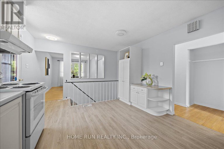 29444216/685-farmington-avenue/riverside-park-south/ottawa/ontario/K1V7H4_34