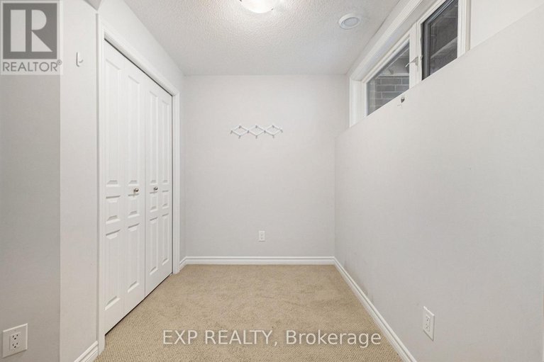 28877581/274-pembina-private/riverside-southgloucester-glen/ottawa/ontario/K4M0G7_27