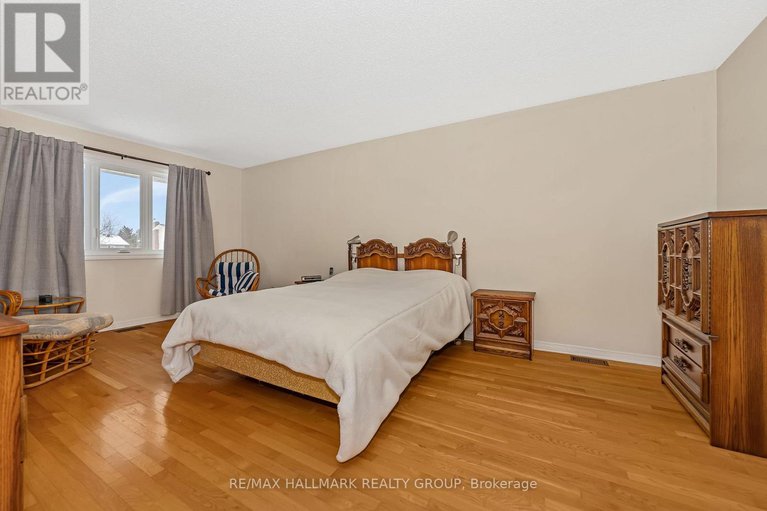 29325453/4-elderwood-trail/stittsville-central/ottawa/ontario/K2S1C9_31