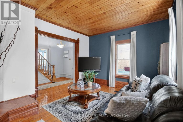 29560041/12332-county-rd-5-road/south-dundas-williamsburgh-twp/south-dundas/ontario/K0C2H0_10