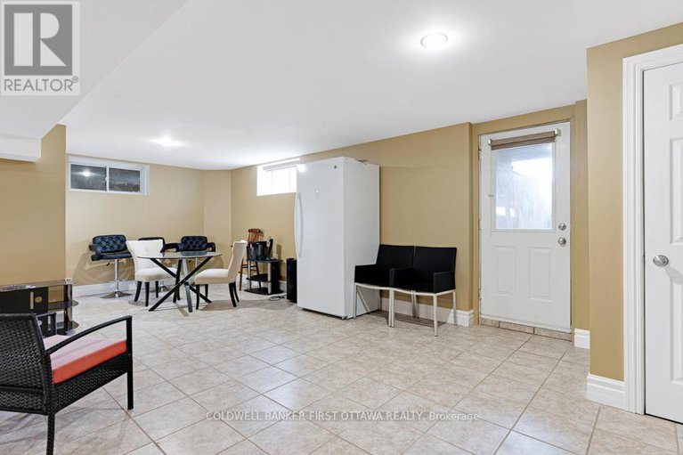 28050284/556-west-point-drive/drummondnorth-elmsley-north-elmsley-twp/drummondnorth-elmsley/ontario/K7H3C7_37