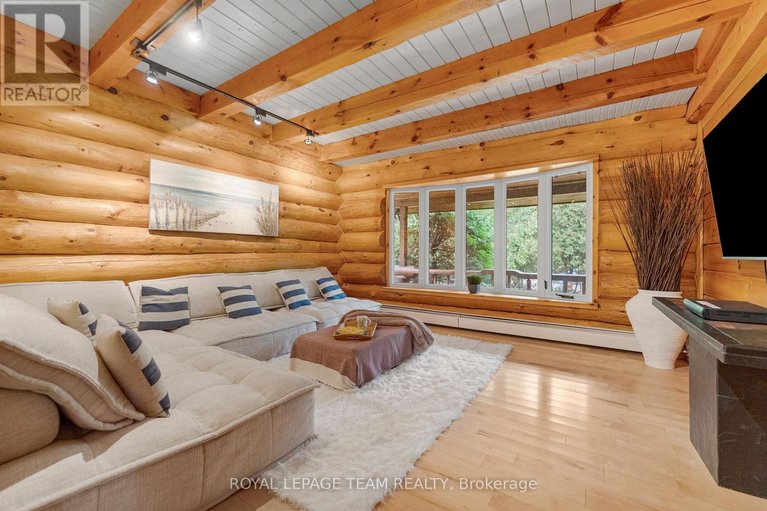 29441818/9-hubertine-gate/remainder-of-stittsville-area/ottawa/ontario/K2S1S5_12