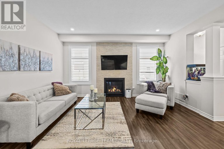 28512161/1135-apolune-street/half-moon-bay/ottawa/ontario/K2J6N8_9