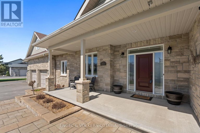 29679359/5579-lombardy-drive/osgoode/ottawa/ontario/K0A2W0_3