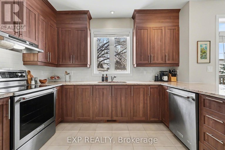 29499934/159-loreka-court/stittsville-north/ottawa/ontario/K2S0N3_10