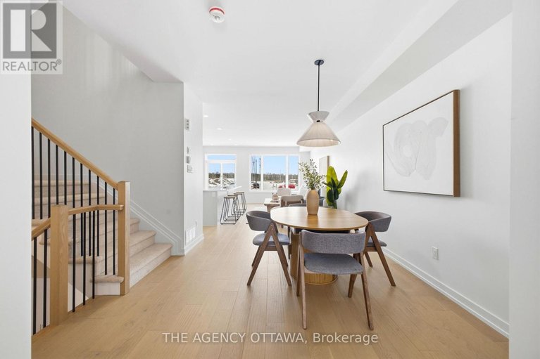 29454233/1146-cope-drive/stittsville-south/ottawa/ontario/K2S3C3_7