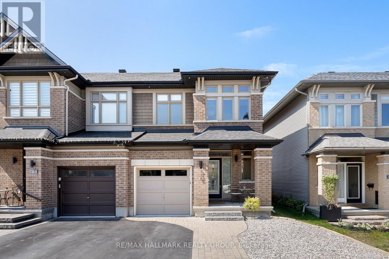 29660605/735-morningstar-way/mer-bleuebradley-estatesanderson-park/ottawa/ontario/K1W0G6_1