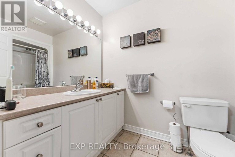 29660876/5655-mahogany-harbour-lane/manotick-south-to-roger-stevens/ottawa/ontario/K4M1K9_12