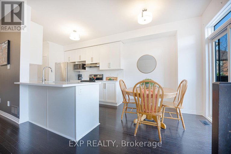 28328665/137-hawkeswood-drive/riverside-southgloucester-glen/ottawa/ontario/K4M0E6_16