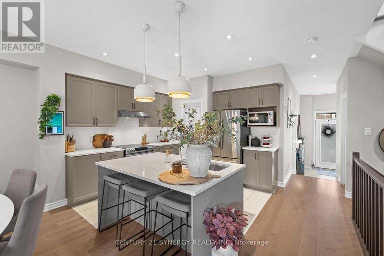 29127696/708-guardian-grove/riverside-southgloucester-glen/ottawa/ontario/K1X0B3_6