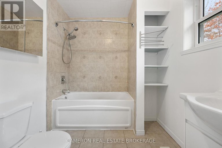 29090581/8-head-street/lancaster/south-glengarry/ontario/K0C1N0_17