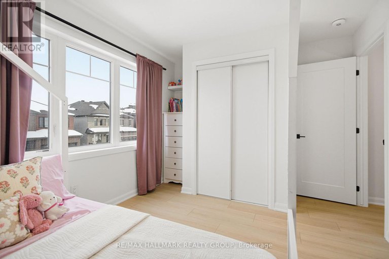 29389527/120-lynn-coulter-street/half-moon-bay/ottawa/ontario/K2J7C5_32