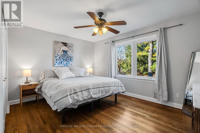 28155106/446-thessaly-circle/alta-vistafaircrest-heights/ottawa/ontario/K1H5W5_22