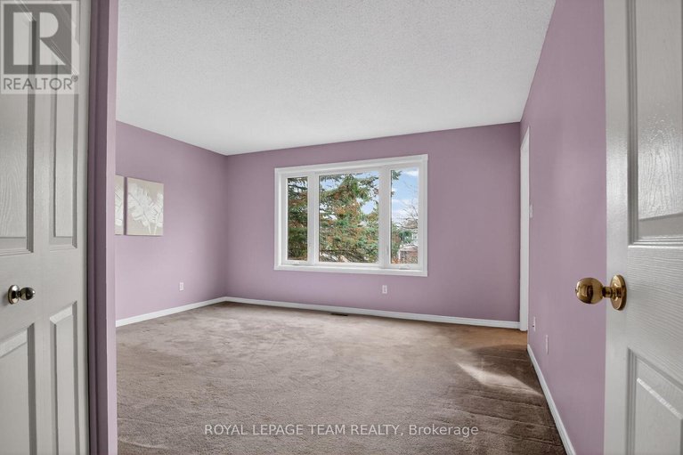 29460136/21-baton-court/katimavik/ottawa/ontario/K2L4C8_29