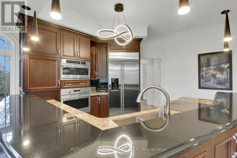 29679096/5591-manotick-main-street/manotick-village-manotick-estates/ottawa/ontario/K4M1A4_11
