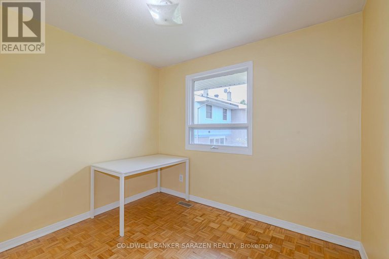 28745998/106-costello-avenue/leslie-park/ottawa/ontario/K2H7C5_34