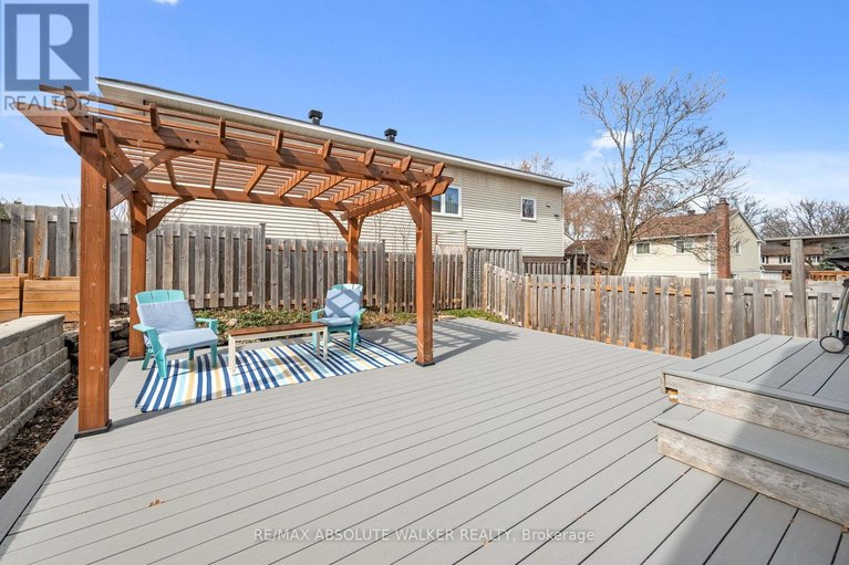 29601665/21-pattermead-crescent/hunt-clubwestern-community/ottawa/ontario/K1V0A1_31