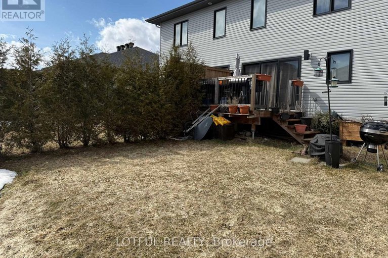 29552415/304-belfort-street/embrun/russell/ontario/K0A1W0_17