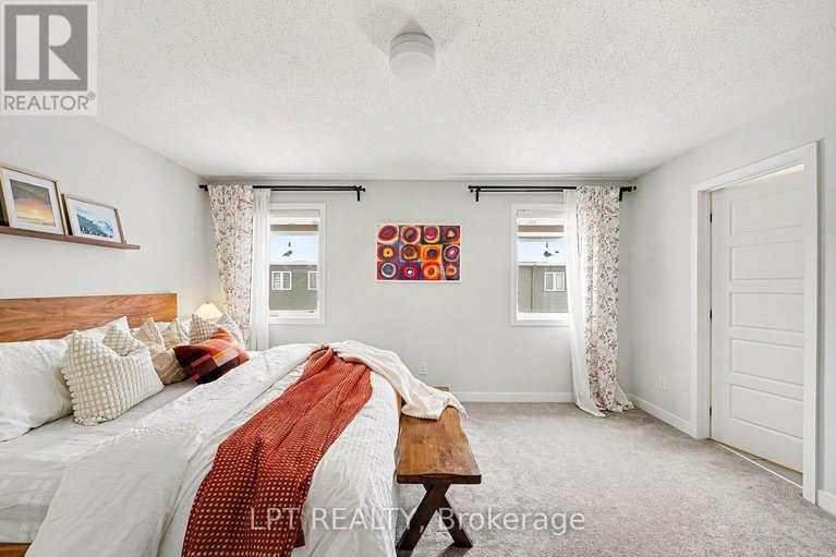 29290951/2485-watercolours-way/half-moon-bay/ottawa/ontario/K1S5N4_17