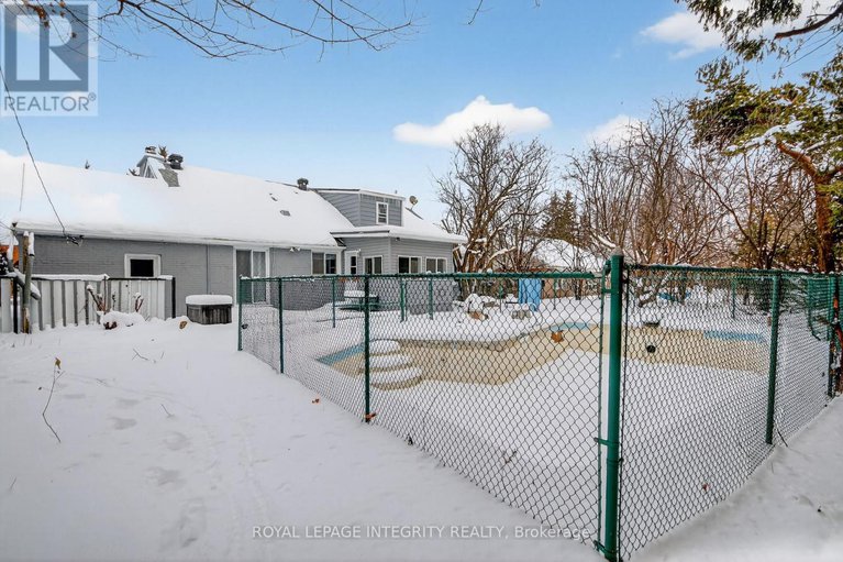 29192840/230-smyth-road/alta-vistafaircrest-heights/ottawa/ontario/K1H5A2_42