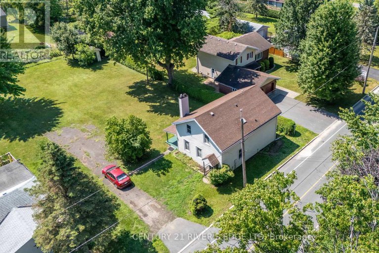 28632376/12084-lakeshore-drive/morrisburg/south-dundas/ontario/K0C1X0_2