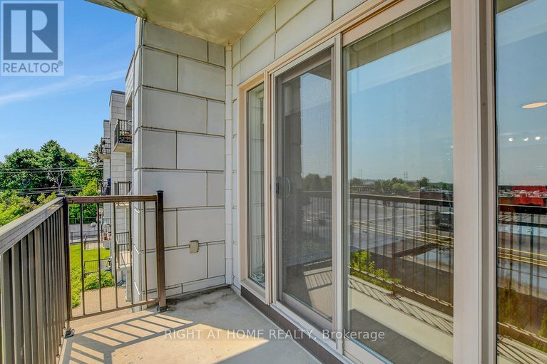28433463/301-14-norice-street/meadowlandscrestview/ottawa/ontario/K2G2X4_31