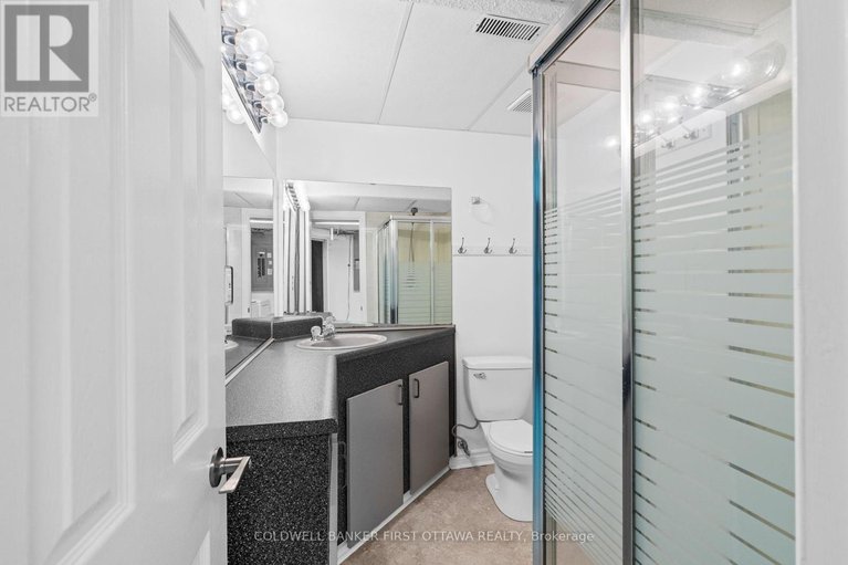 28136785/37-homestead-street/borden-farmstewart-farmcarleton-heightsparkwood-hills/ottawa/ontario/K2E7N9_31
