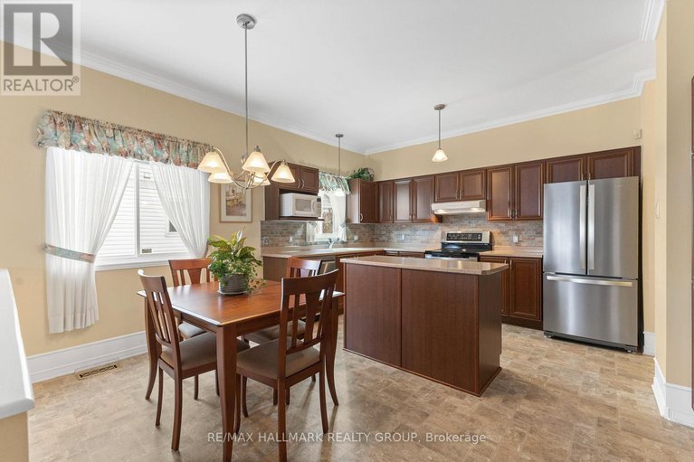 29210046/2202-nature-trail-crescent/orleans-village/ottawa/ontario/K1W1E6_12