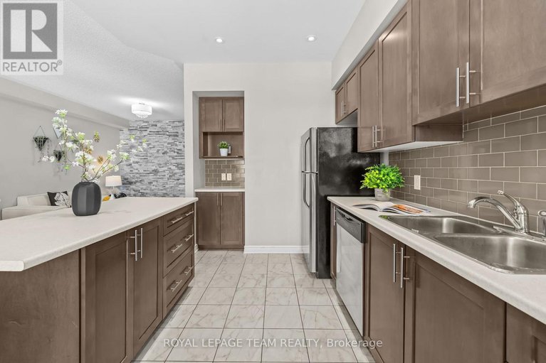 29563472/92-stockholm-private/riverside-southgloucester-glen/ottawa/ontario/K4M0G9_13