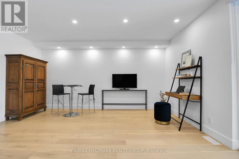 29464753/2167-rice-avenue/woodroffe/ottawa/ontario/K2A0C5_44