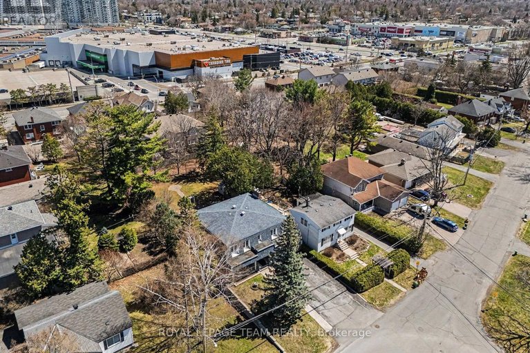 29662789/429-ancaster-avenue-e/woodroffe/ottawa/ontario/K2B5B6_8