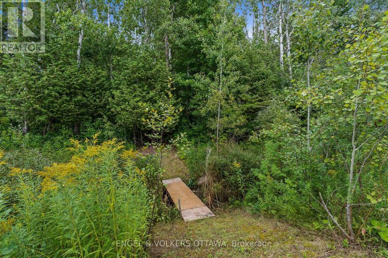 28819198/7510-village-centre-place/osgoode-twp-north-of-reg-rd-6/ottawa/ontario/K4P0C8_45