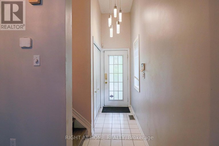 28367290/1901-hampstead-place/ellwood/ottawa/ontario/K1V1B3_3