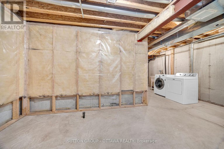 28762119/554-ashbourne-crescent/stonebridge/ottawa/ontario/K2J0P6_37