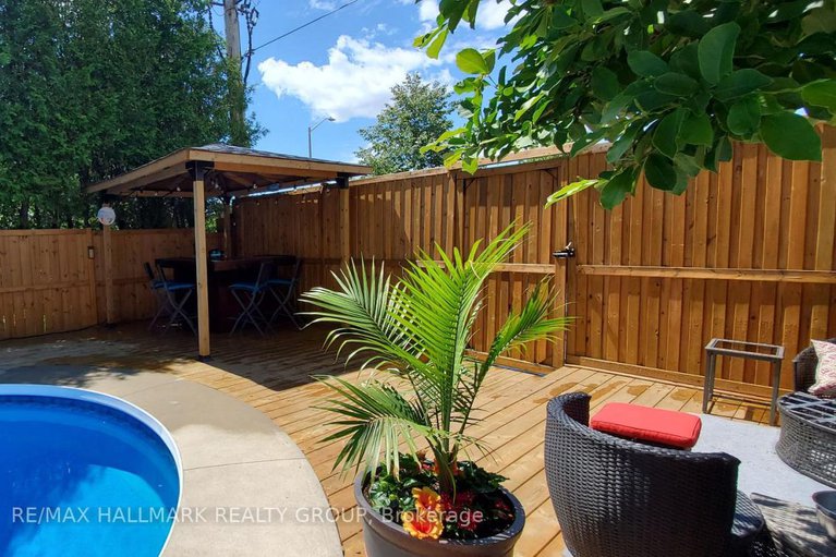 29216431/52-peacock-crescent/cedargrovefraserdale/ottawa/ontario/K2J3P7_46