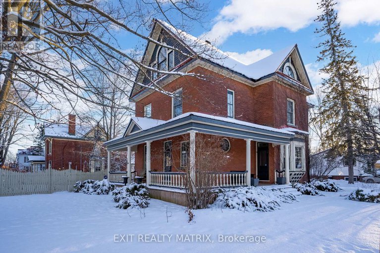 27898054/94-king-street/chesterville/north-dundas/ontario/K0C1H0_1