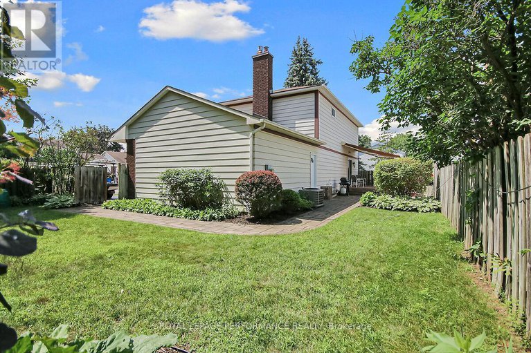 28599541/6343-viseneau-drive/chateauneuf/ottawa/ontario/K1C2G8_38